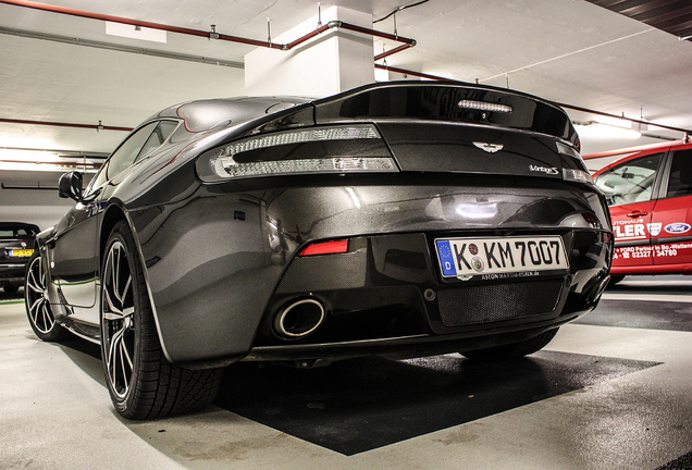 Aston Martin V8 Vantage S