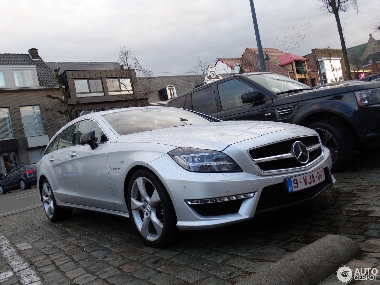 Mercedes-Benz CLS 63 AMG X218 Shooting Brake