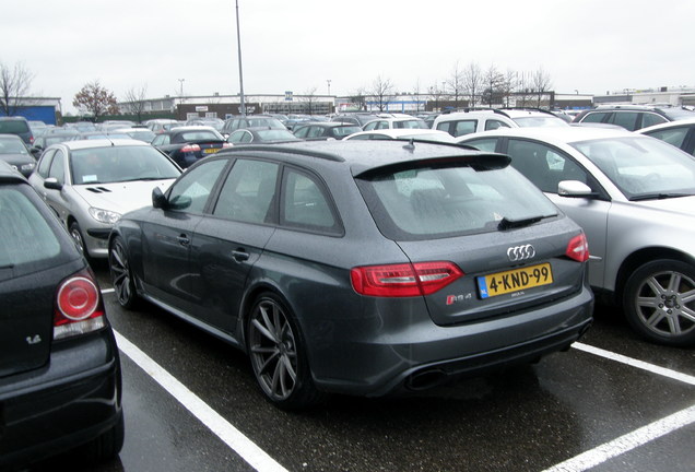 Audi RS4 Avant B8