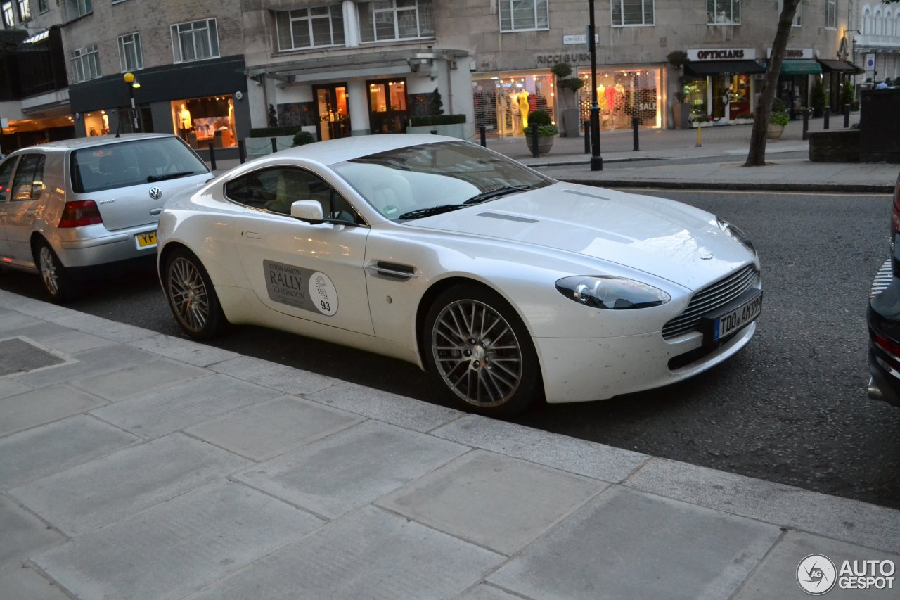 Aston Martin V8 Vantage