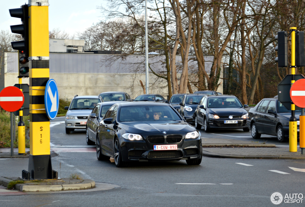 BMW M5 F10 2011