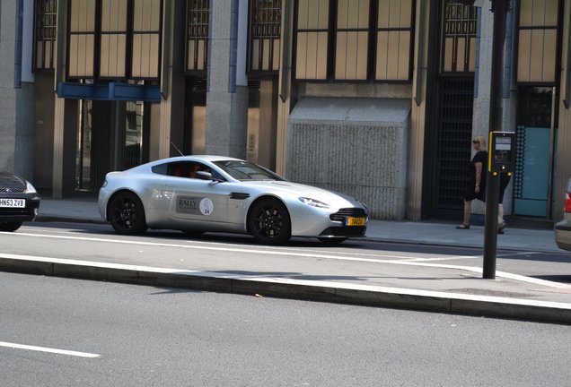 Aston Martin V8 Vantage S