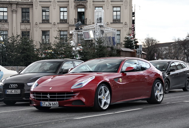 Ferrari FF