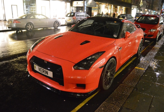 Nissan GT-R