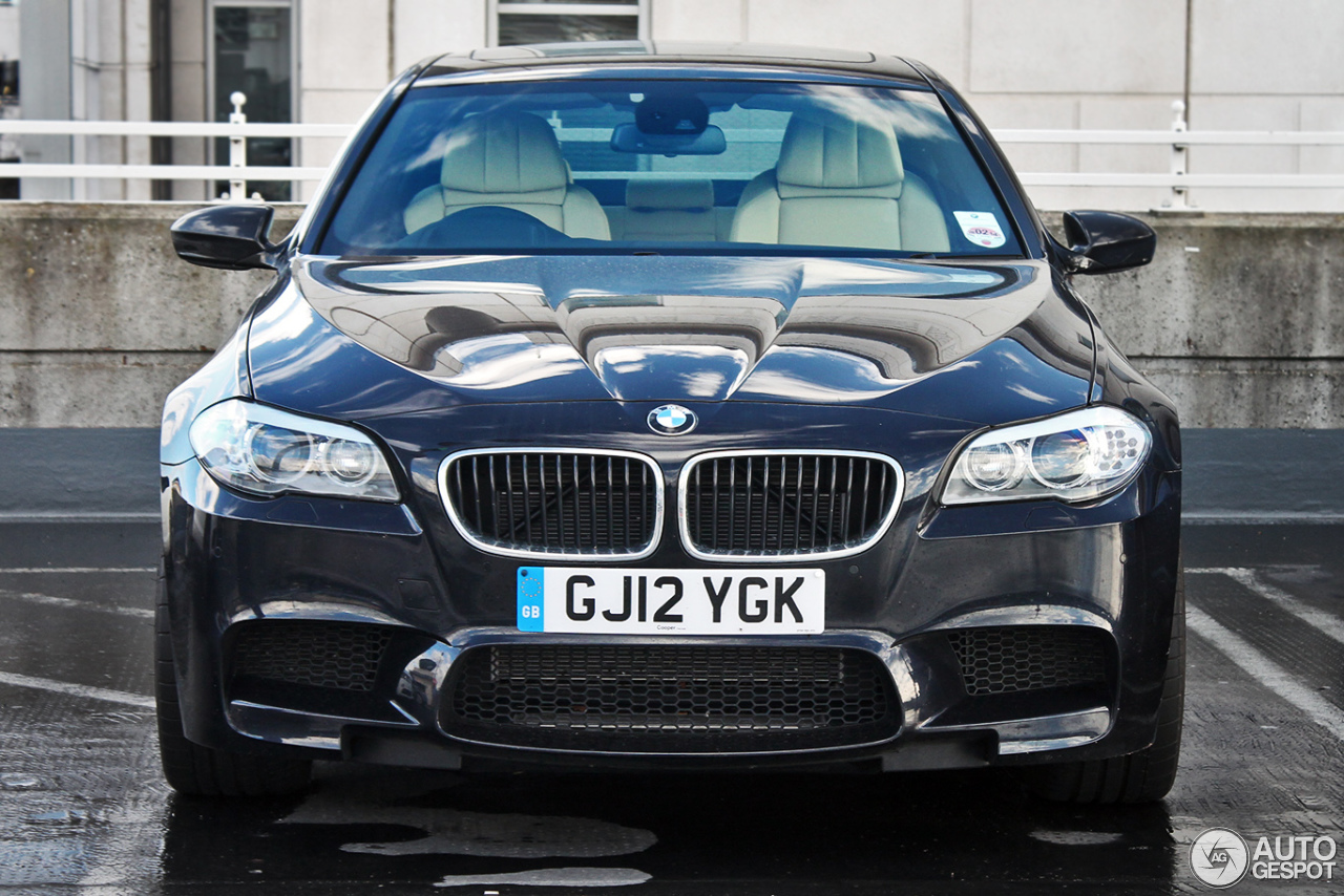 BMW M5 F10 2011