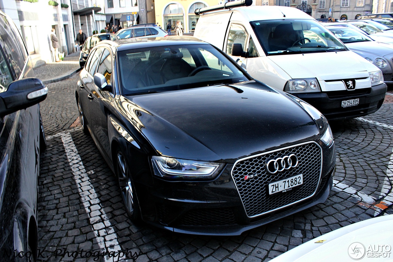 Audi RS4 Avant B8