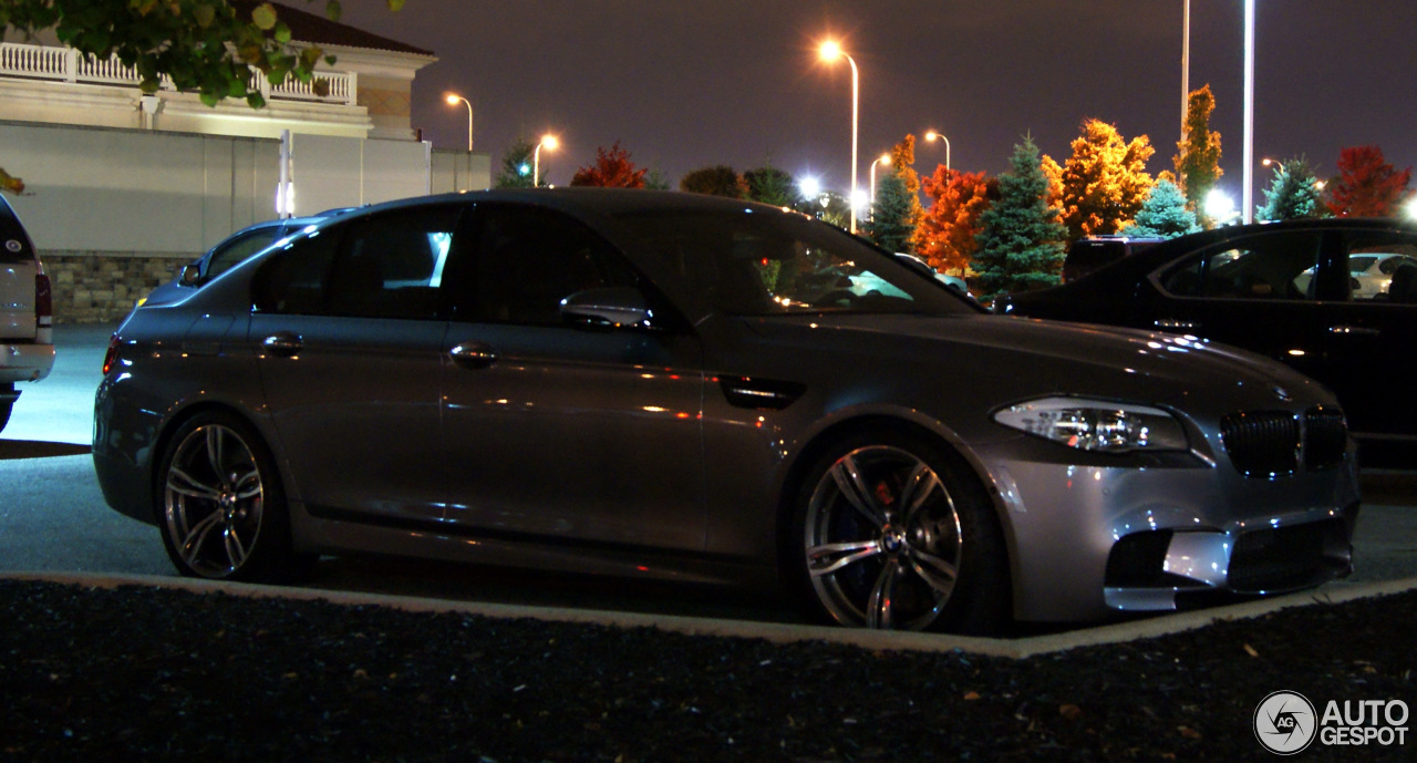 BMW M5 F10 2011