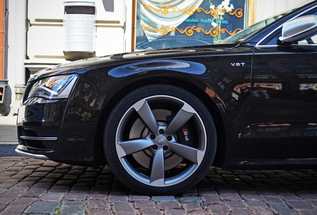 Audi S8 D4