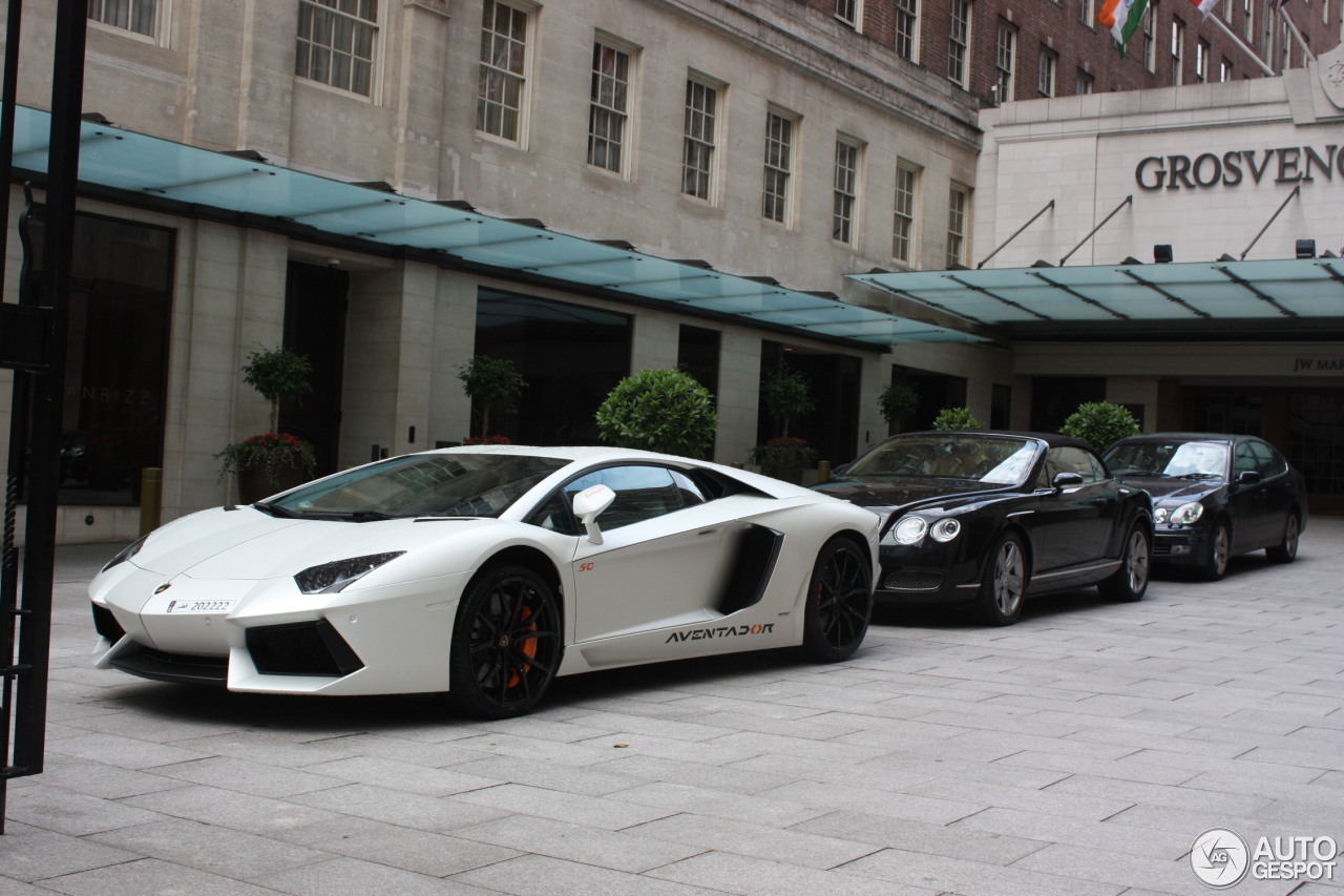 Lamborghini Aventador LP700-4