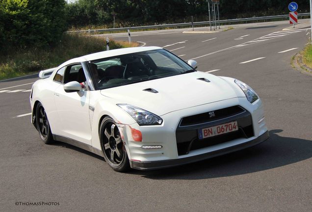 Nissan GT-R 2011