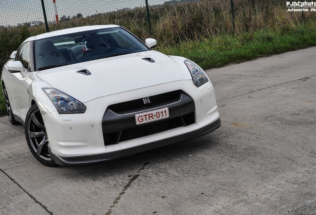 Nissan GT-R