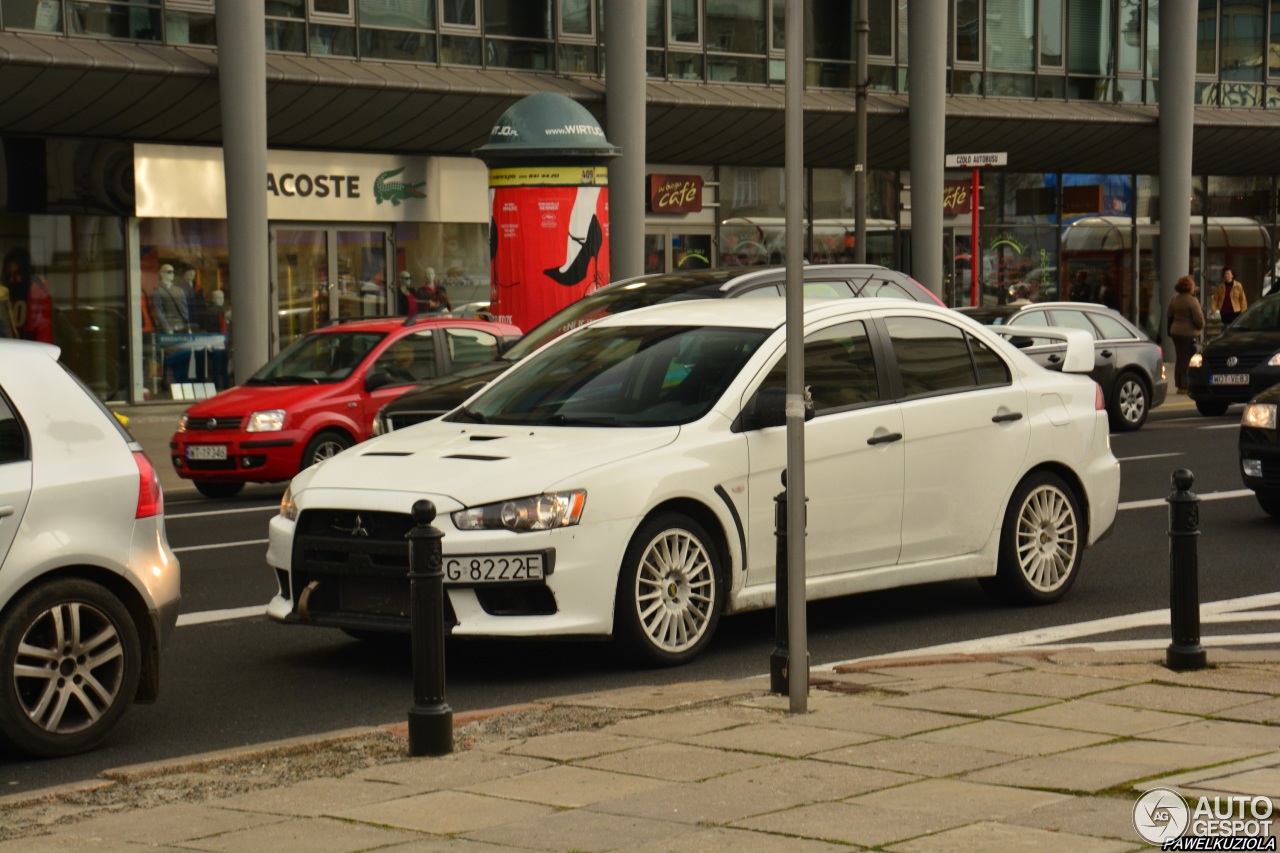 Mitsubishi Lancer Evolution X