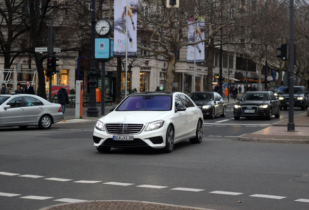 Mercedes-Benz S 63 AMG V222