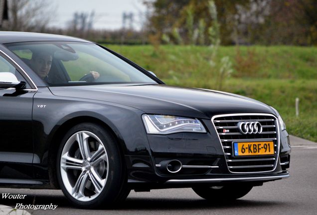 Audi S8 D4