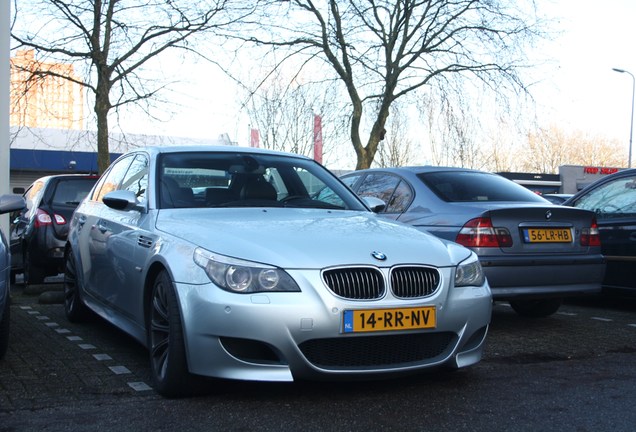 BMW M5 E60 2005