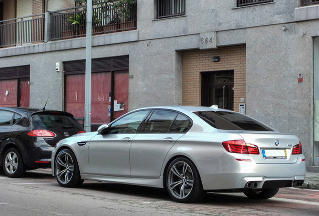 BMW M5 F10 2011