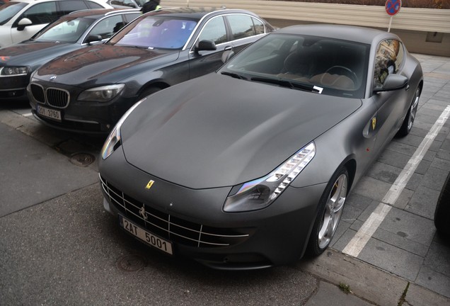 Ferrari FF