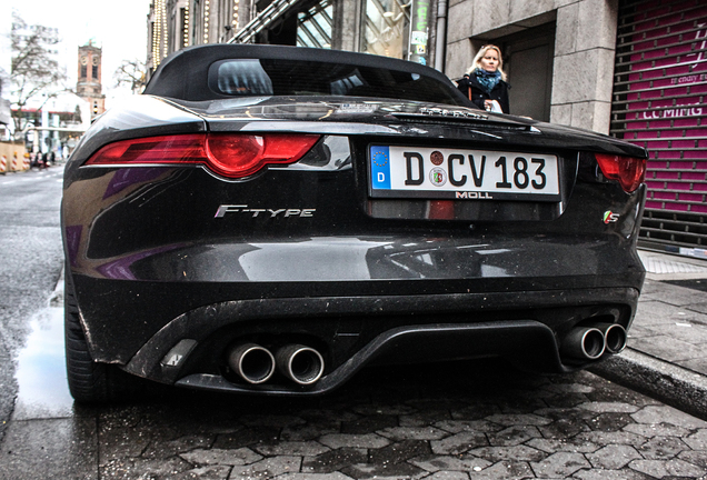 Jaguar F-TYPE S V8 Convertible