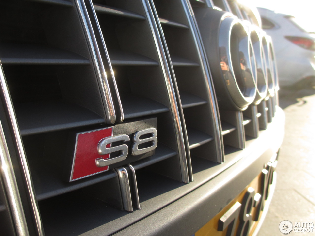 Audi S8 D3