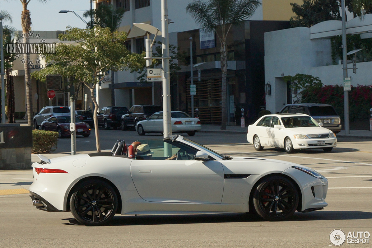 Jaguar F-TYPE S V8 Convertible