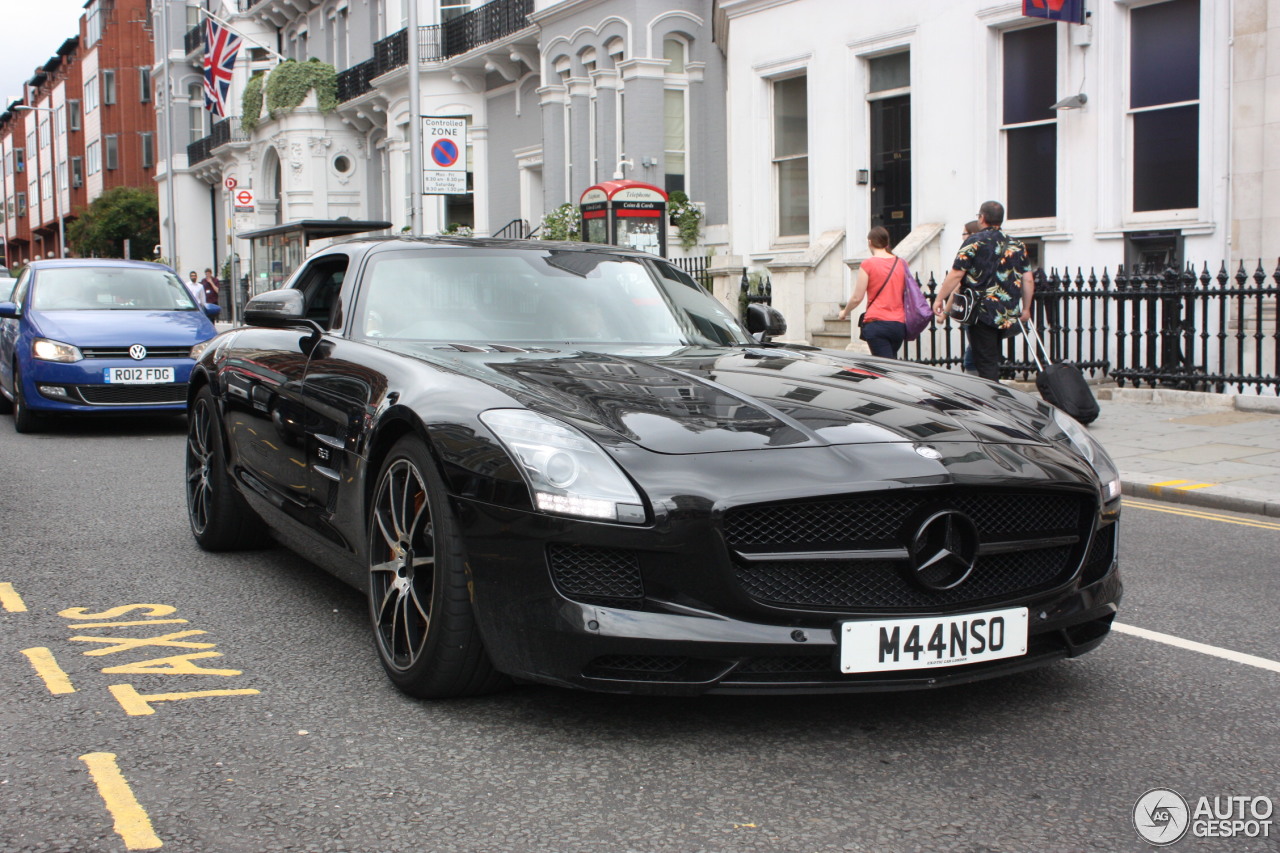 Mercedes-Benz SLS AMG