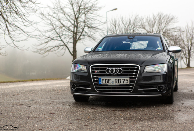 Audi S8 D4