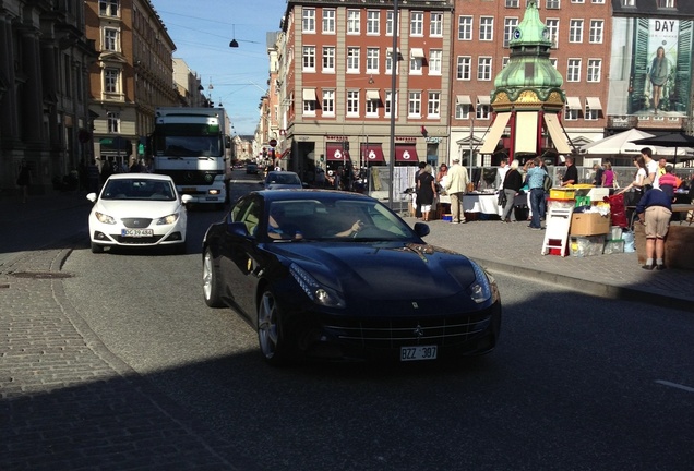 Ferrari FF