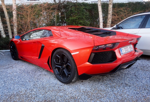 Lamborghini Aventador LP700-4