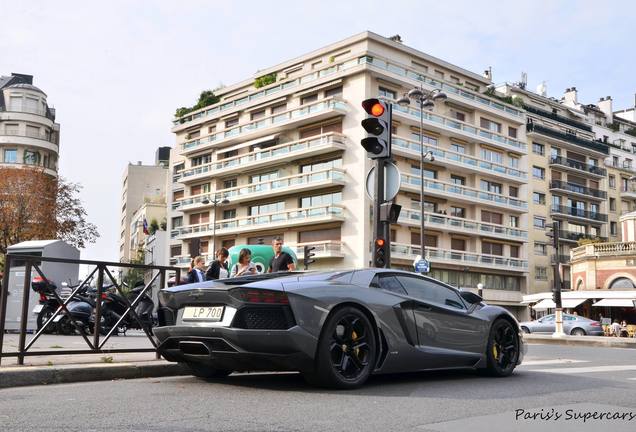 Lamborghini Aventador LP700-4