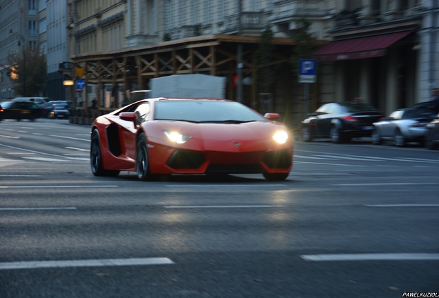 Lamborghini Aventador LP700-4