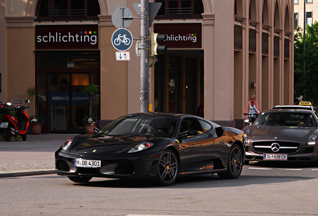 Mercedes-Benz SLS AMG