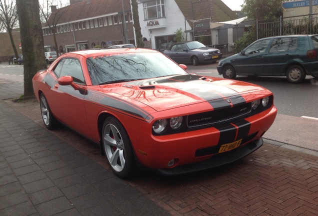 Dodge Challenger SRT-8