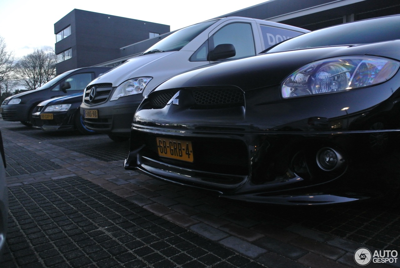 Mitsubishi Lancer Evolution VII FQ-300