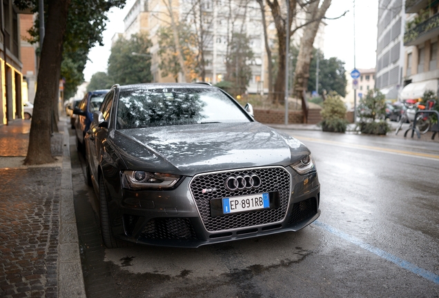 Audi RS4 Avant B8