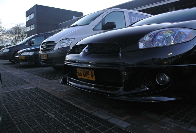 Mitsubishi Lancer Evolution VII FQ-300