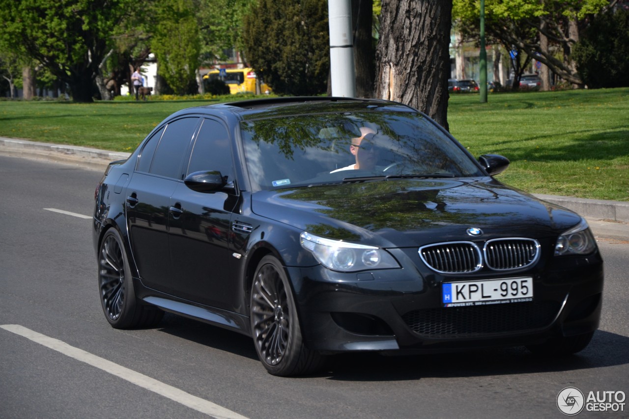 BMW M5 E60 2005