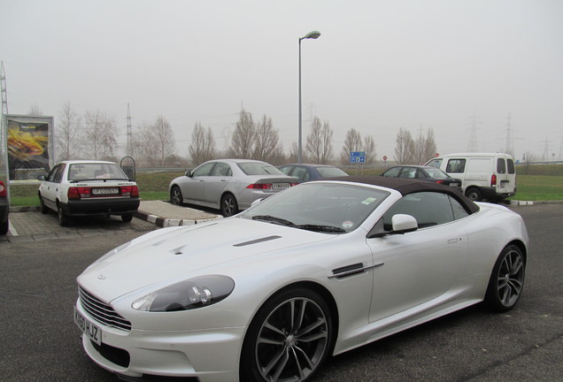 Aston Martin DBS Volante