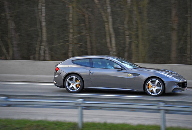 Ferrari FF