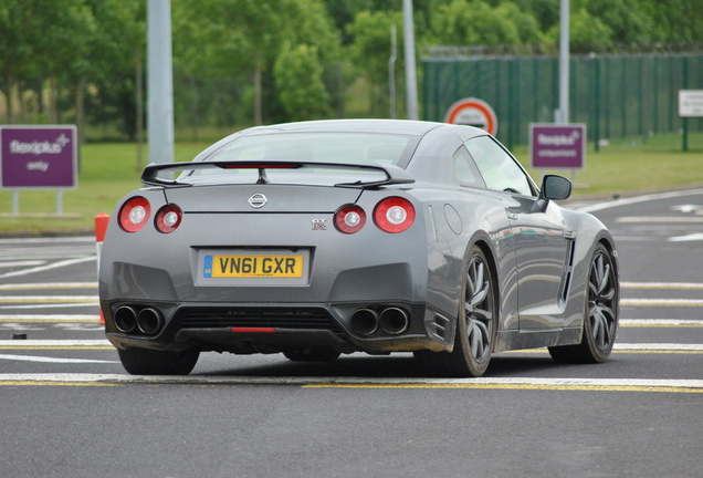 Nissan GT-R 2011