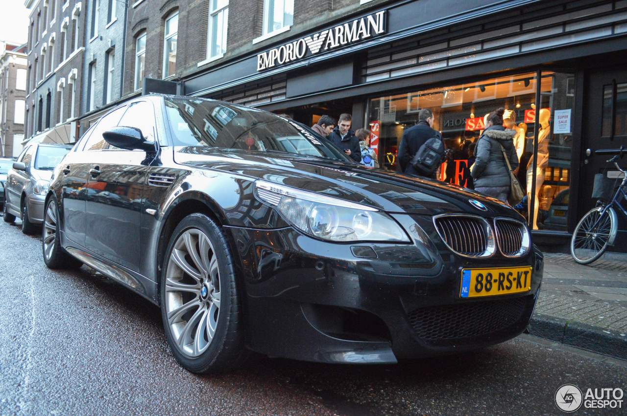 BMW M5 E60 2005