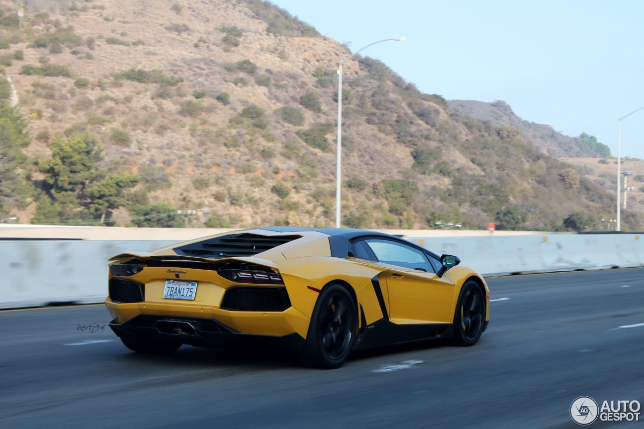 Lamborghini Aventador LP700-4