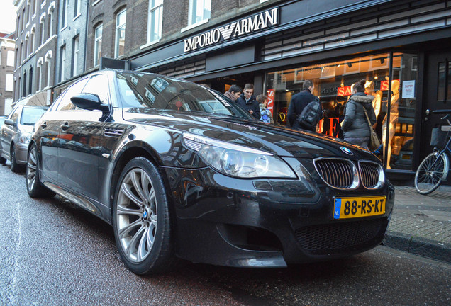 BMW M5 E60 2005