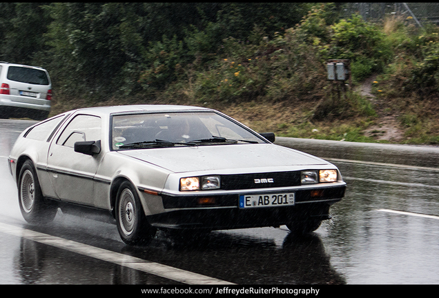 DeLorean DMC-12