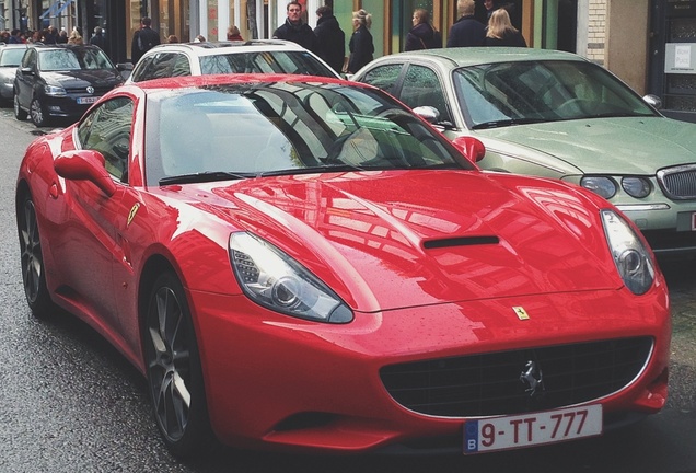 Ferrari California