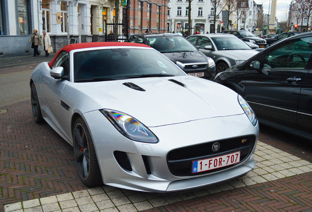 Jaguar F-TYPE S V8 Convertible