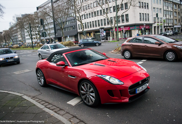 Jaguar F-TYPE S V8 Convertible