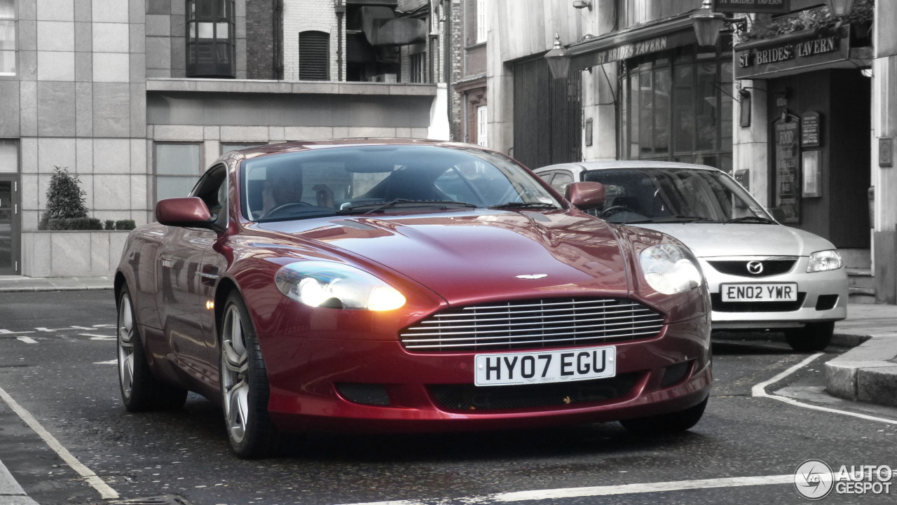 Aston Martin DB9