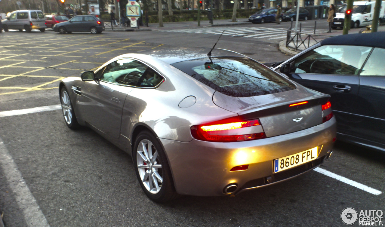 Aston Martin V8 Vantage