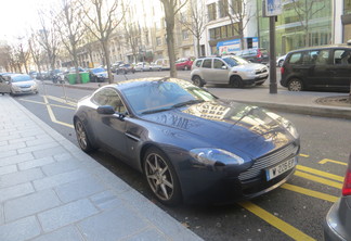 Aston Martin V8 Vantage