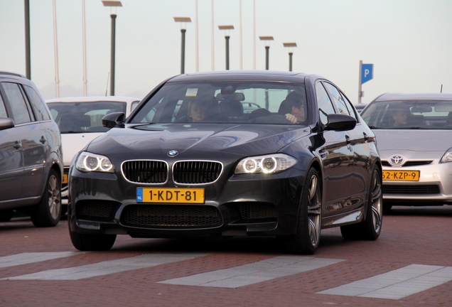 BMW M5 F10 2011